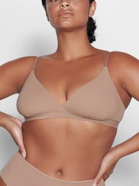 SKIMS Fits Everybody Crossover Bralette, Sienna, Size Large